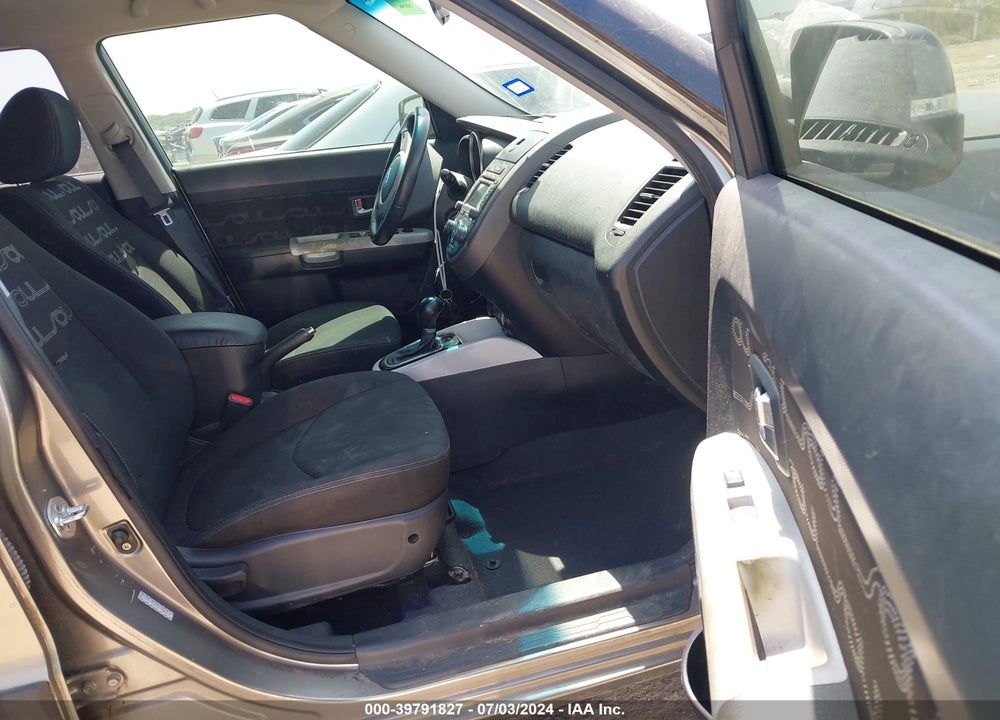 2012 KIA SOUL VIN: KNDJT2A64C7369126