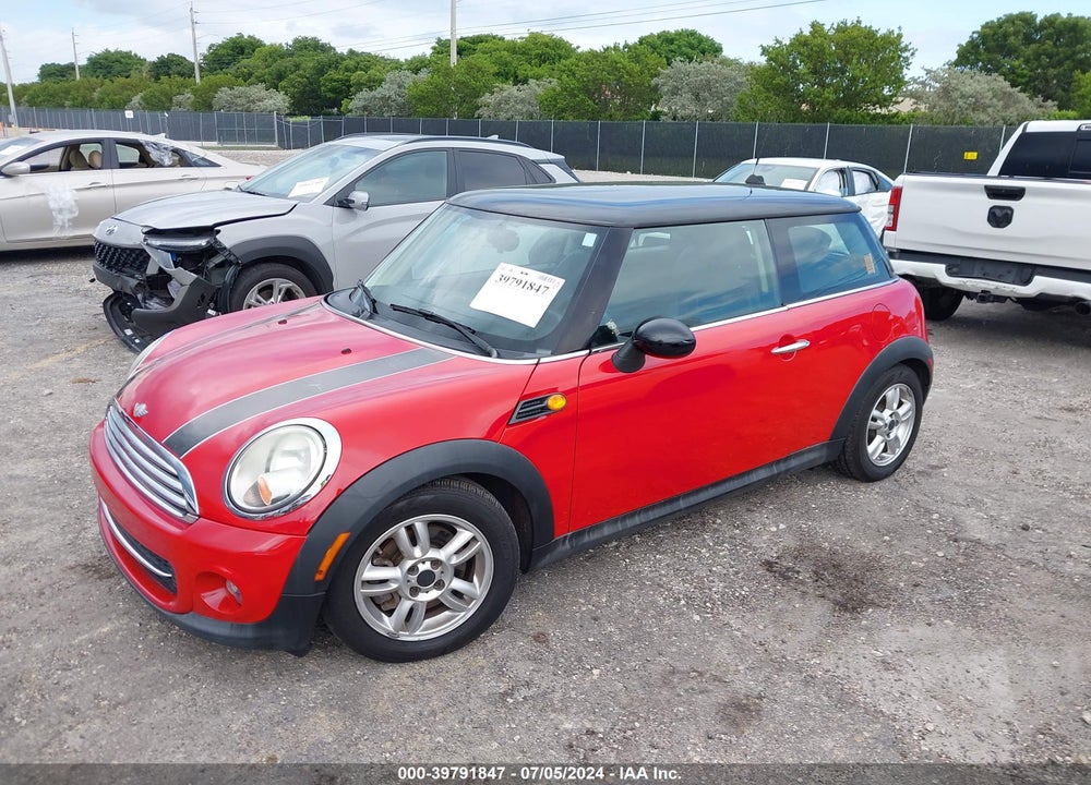 2013 MINI HARDTOP COOPER VIN: WMWSU3C59DT688944