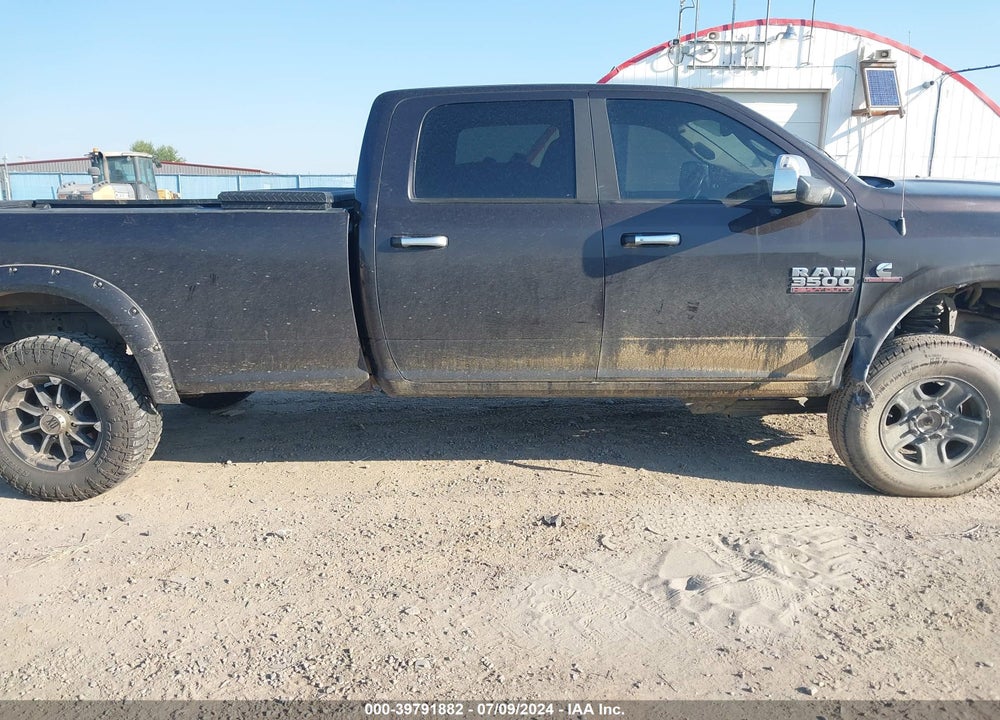 2017 RAM 3500 LAIE  4X4 8' BOX VIN: 3C63R3JL8HG566807