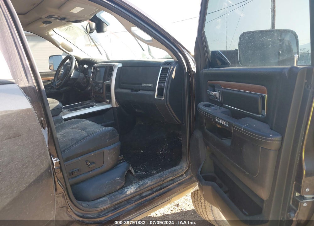 2017 RAM 3500 LAIE  4X4 8' BOX VIN: 3C63R3JL8HG566807
