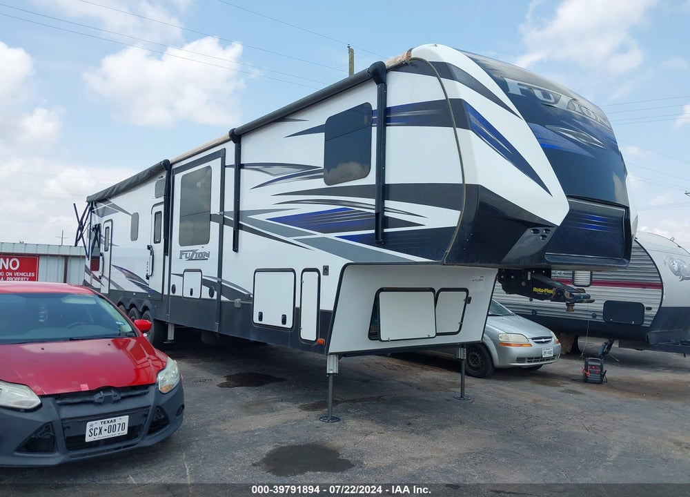 2020 KEYSTONE FUZION 424 VIN: 4YDF42938LF810420