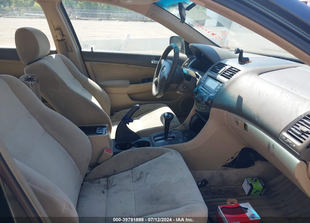 2005 HONDA ACCORD 2.4 LX VIN: 1HGCM56495A158106