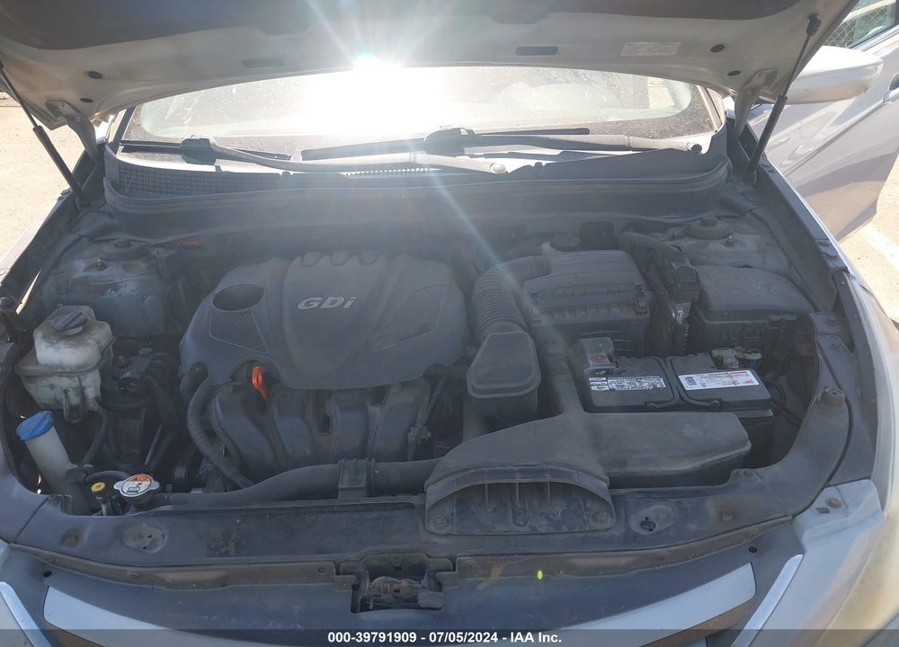 2014 HYUNDAI SONATA GLS VIN: 5NPEB4AC3EH877141