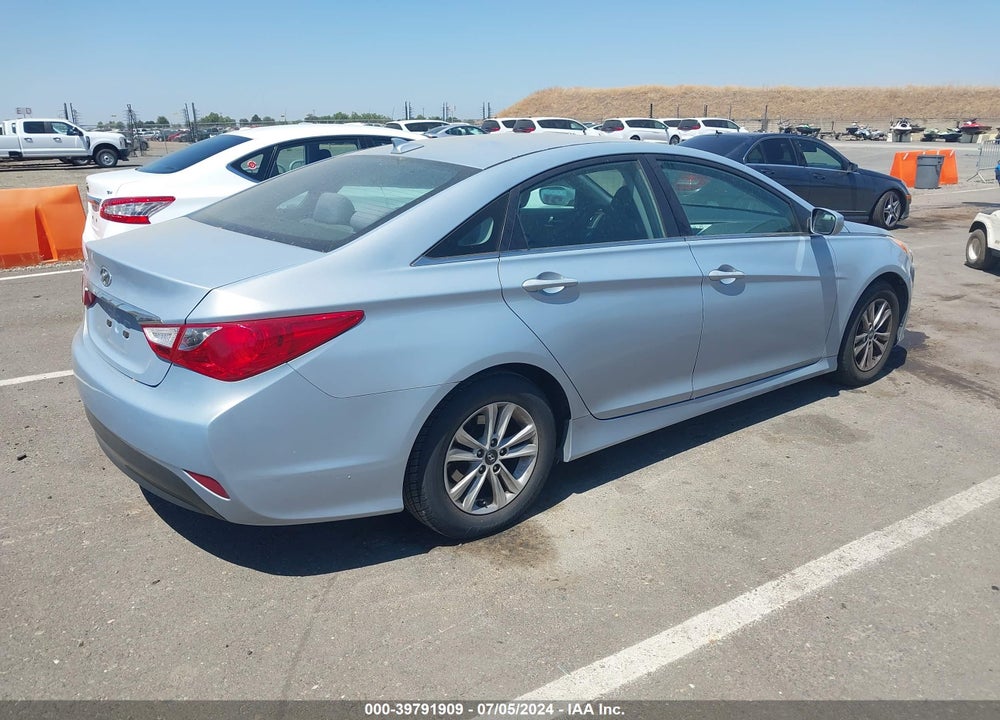 2014 HYUNDAI SONATA GLS VIN: 5NPEB4AC3EH877141