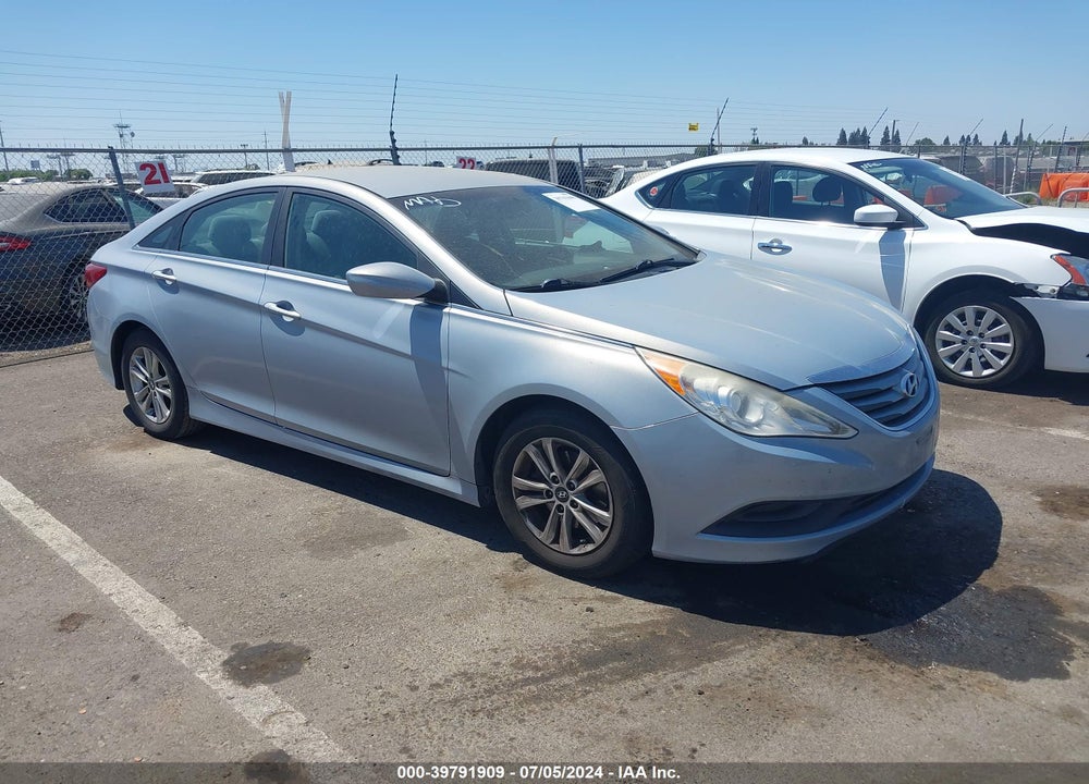 2014 HYUNDAI SONATA GLS VIN: 5NPEB4AC3EH877141