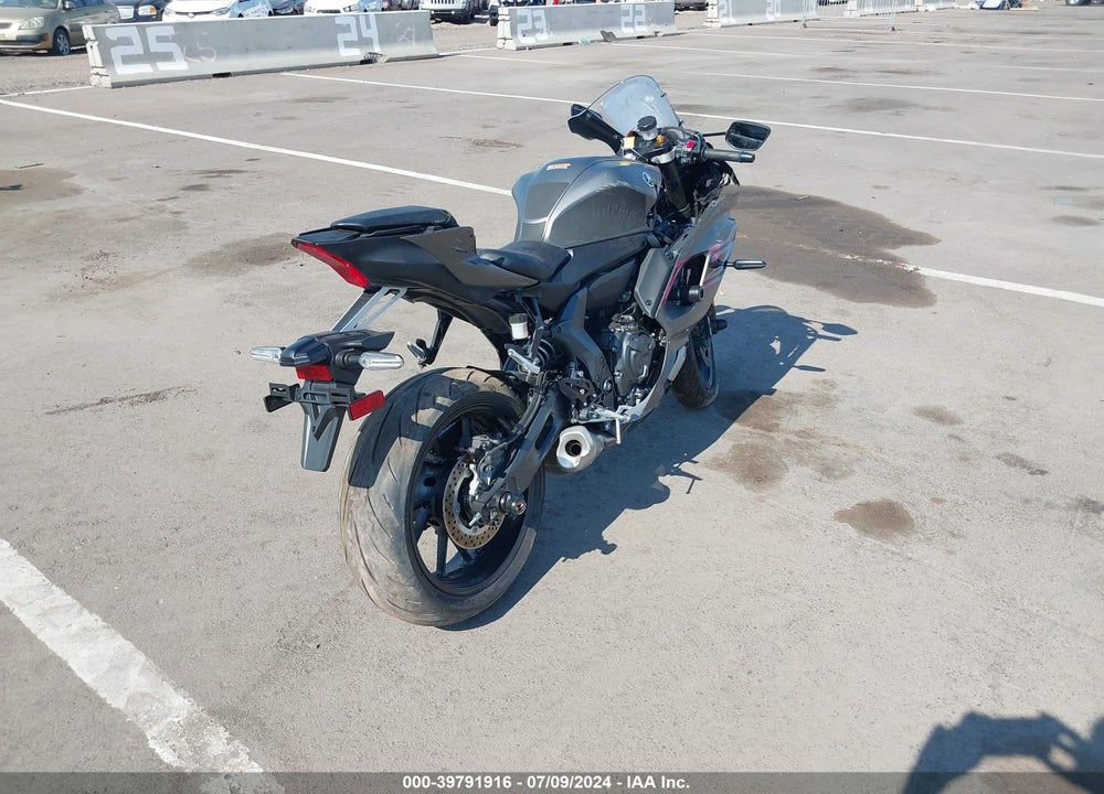 2024 YAMAHA YZFR7 VIN: JYARM38E9RA009912