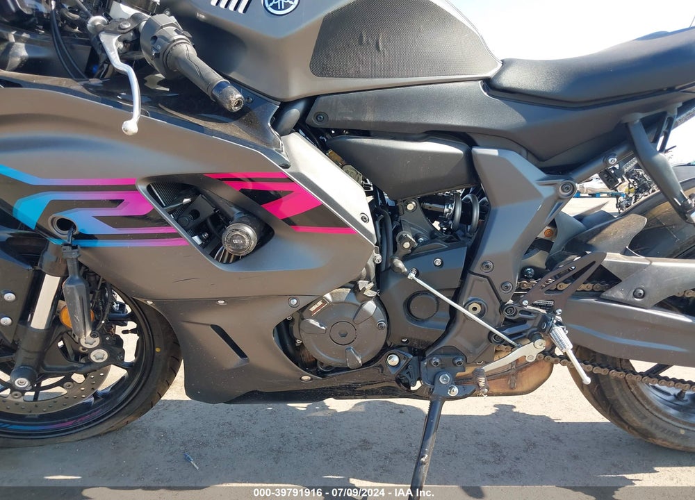 2024 YAMAHA YZFR7 VIN: JYARM38E9RA009912