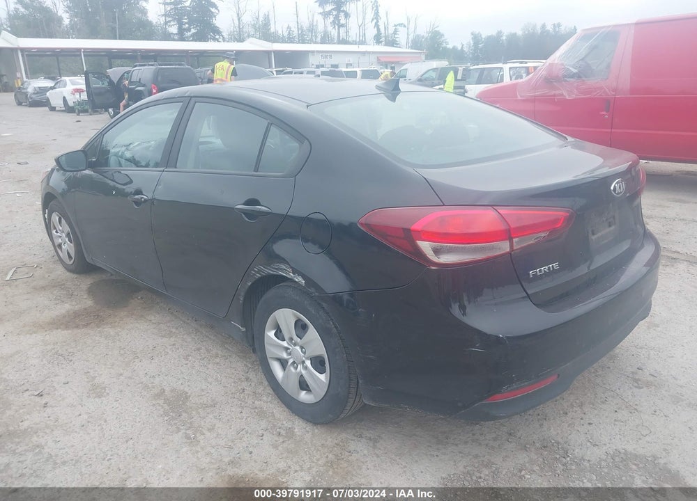 2018 KIA FORTE LX VIN: 3KPFK4A79JE251812