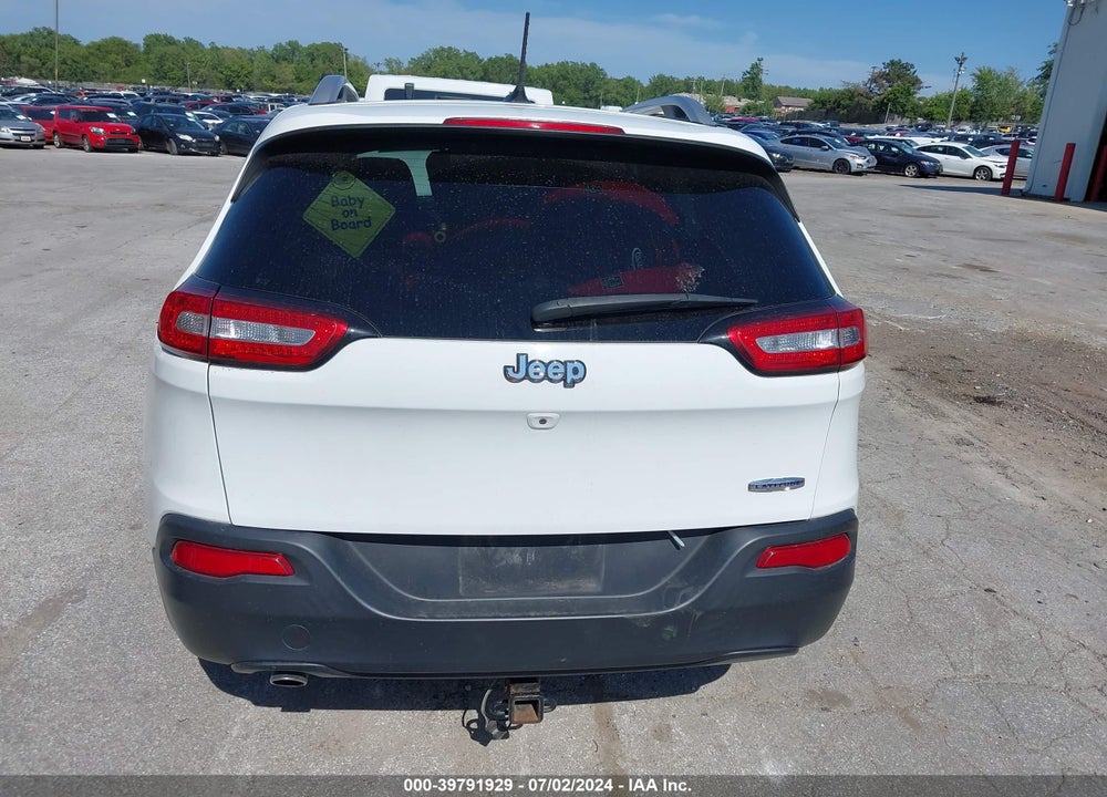 2018 JEEP CHEROKEE LATITUDE FWD VIN: 1C4PJLCB6JD573473