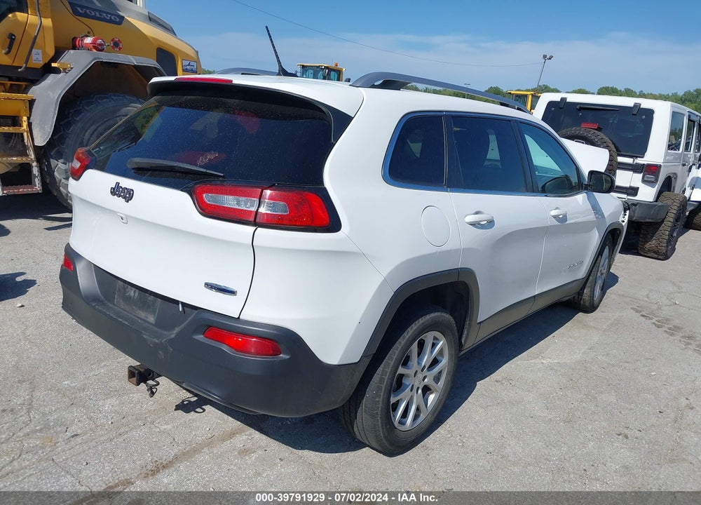 2018 JEEP CHEROKEE LATITUDE FWD VIN: 1C4PJLCB6JD573473