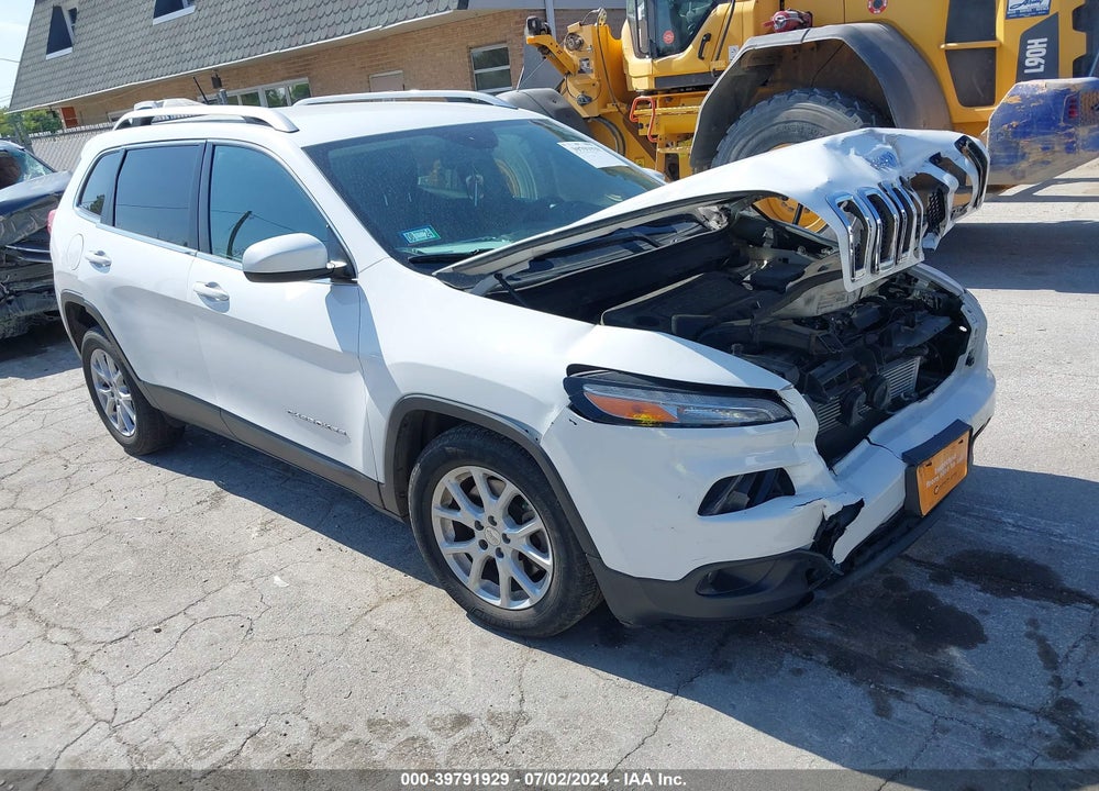 2018 JEEP CHEROKEE LATITUDE FWD VIN: 1C4PJLCB6JD573473