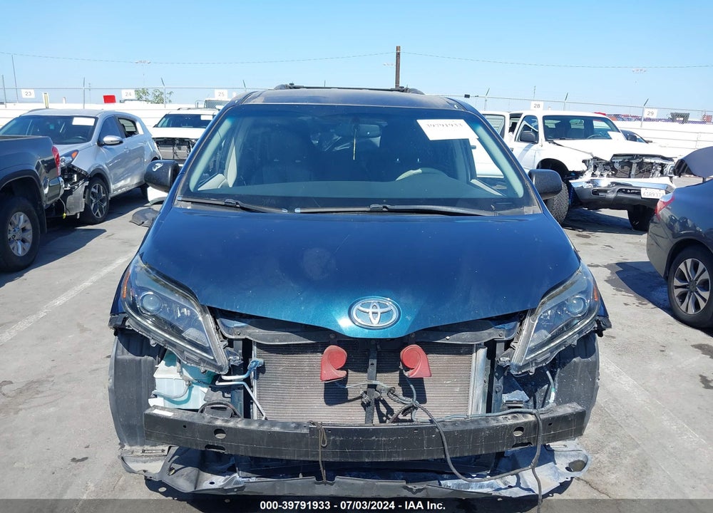 2011 TOYOTA SIENNA LE V6 VIN: 5TDKK3DC4BS069329