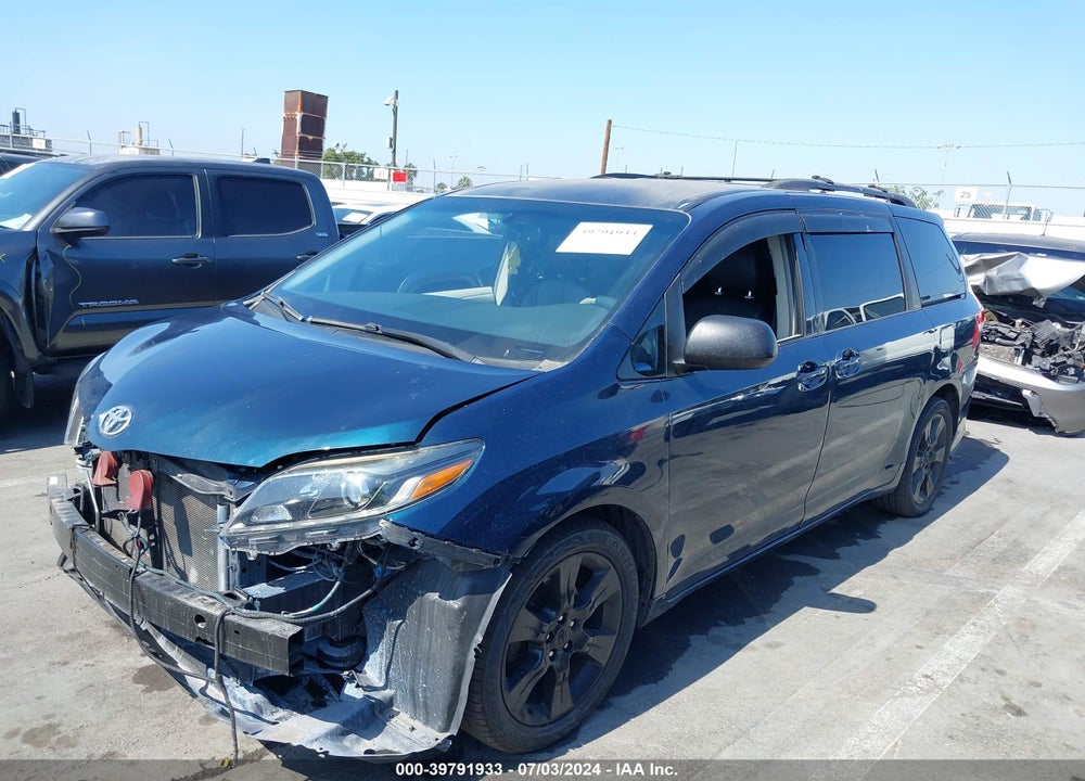 2011 TOYOTA SIENNA LE V6 VIN: 5TDKK3DC4BS069329
