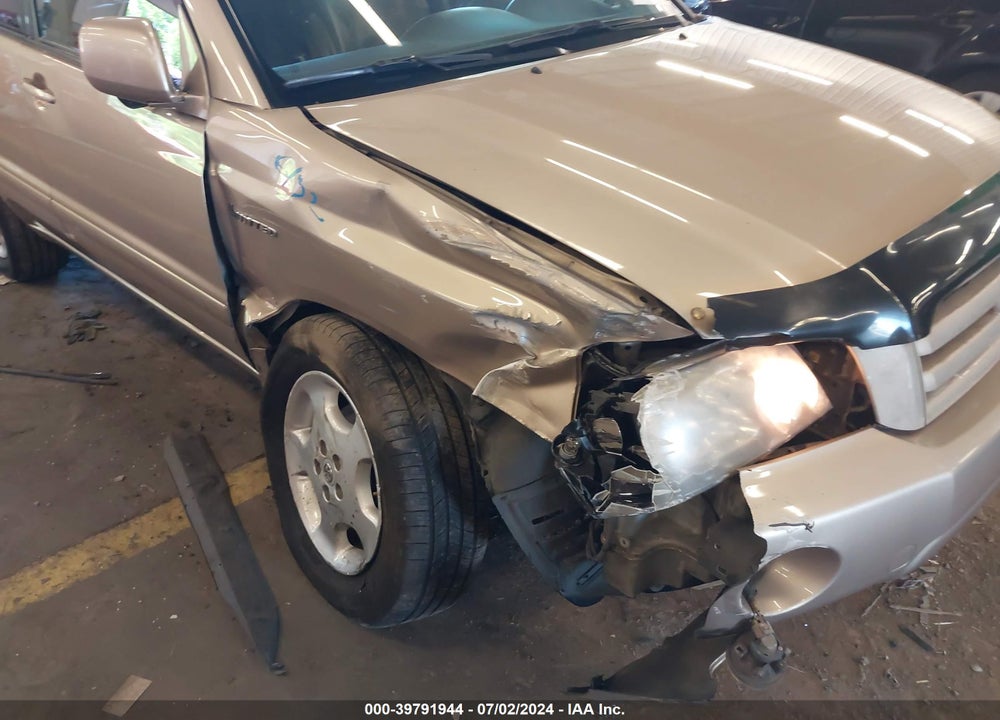 2005 TOYOTA HIGHLANDER LIMITED V6 VIN: JTEEP21A750119753