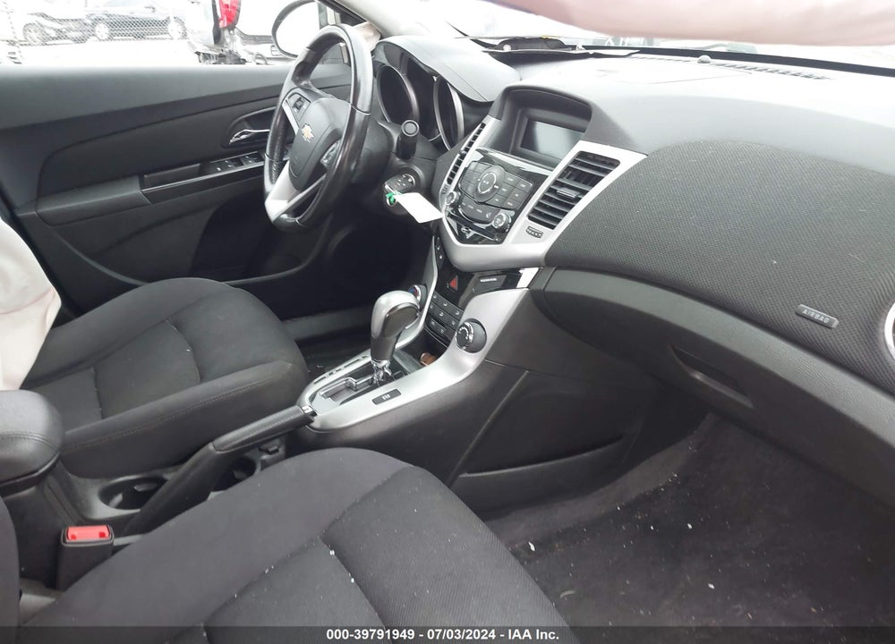 2014 CHEVROLET CRUZE 1LT AUTO VIN: 1G1PC5SB3E7124000