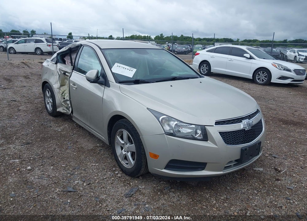 2014 CHEVROLET CRUZE 1LT AUTO VIN: 1G1PC5SB3E7124000