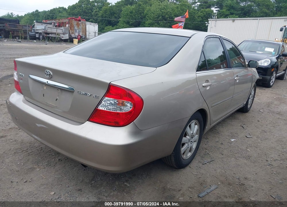 2003 TOYOTA CAMRY XLE VIN: 4T1BE30K13U759682