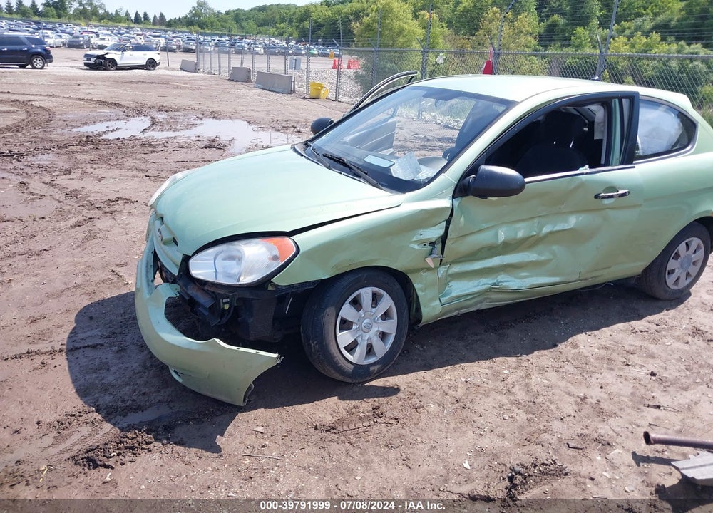 2007 HYUNDAI ACCENT GS VIN: KMHCM36C47U040746