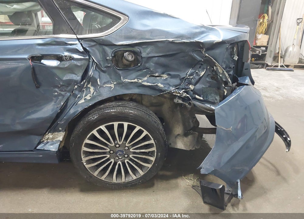 2018 FORD FUSION TITANIUM VIN: 3FA6P0D94JR226323