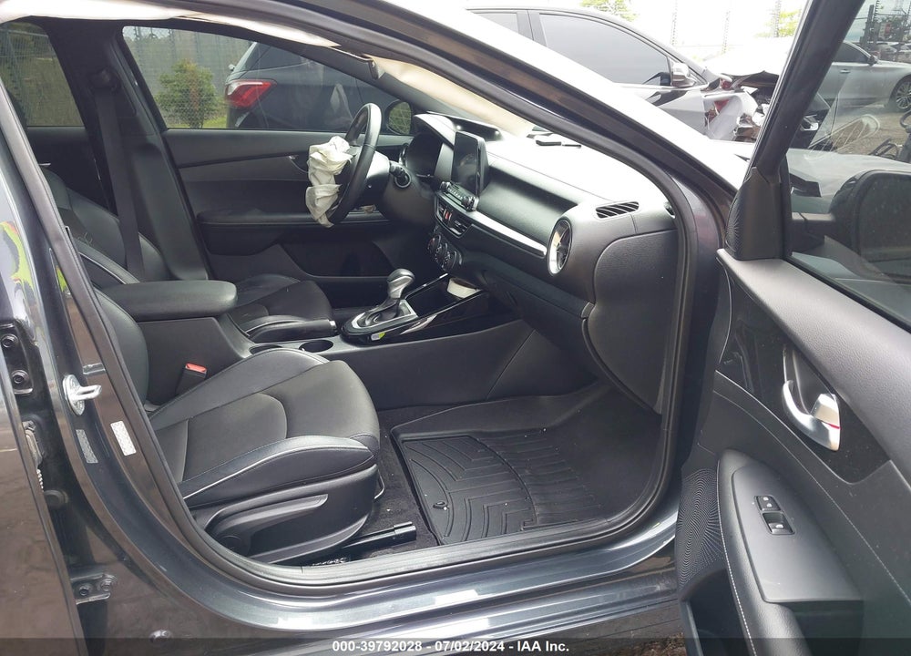 2020 KIA FORTE GT LINE VIN: 3KPF34AD9LE173506