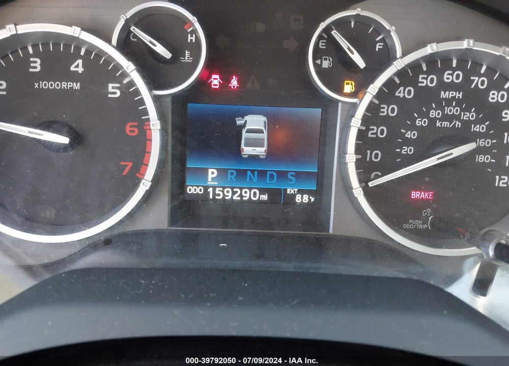 2017 TOYOTA TUNDRA SR5 5.7L V8 VIN: 5TFEY5F1XHX217053
