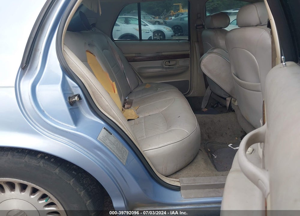 1998 MERCURY GRAND MARQUIS VIN: 2MEFM75W5WX679339