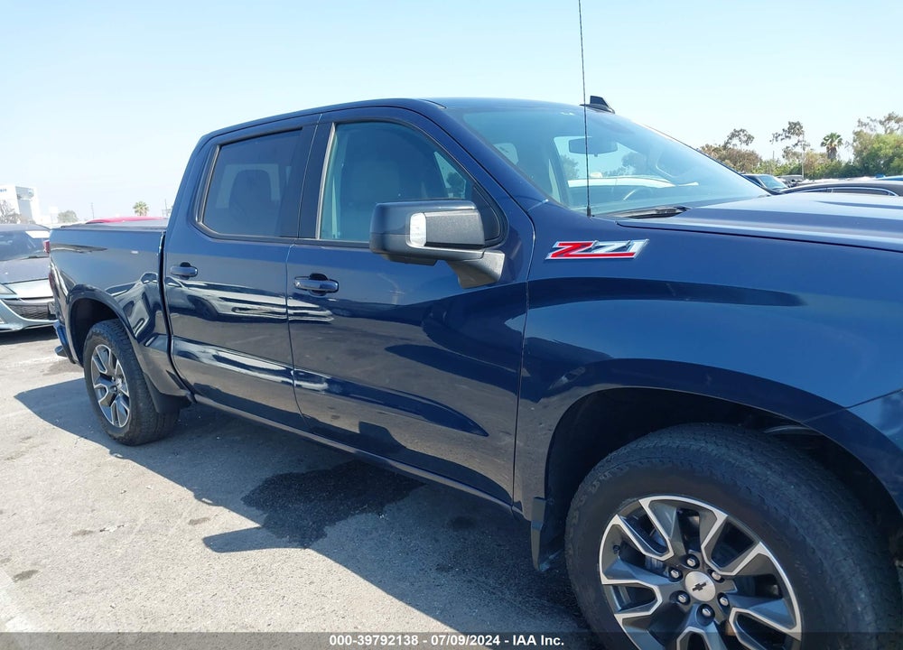 2022 CHEVROLET SILVERADO 1500 4WD SHORT BED RST VIN: 3GCUDEET6NG688899