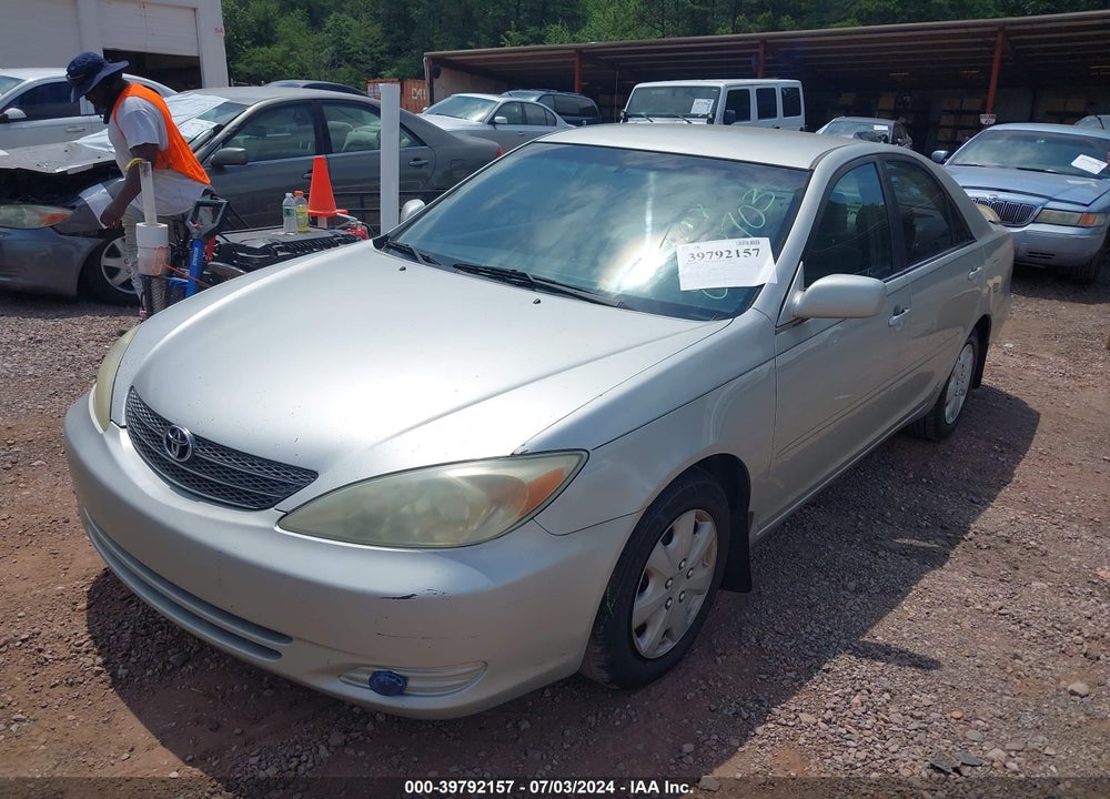 2004 TOYOTA CAMRY LE VIN: 4T1BE32K94U858703