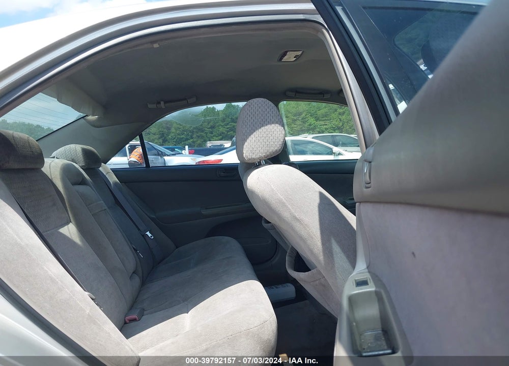 2004 TOYOTA CAMRY LE VIN: 4T1BE32K94U858703