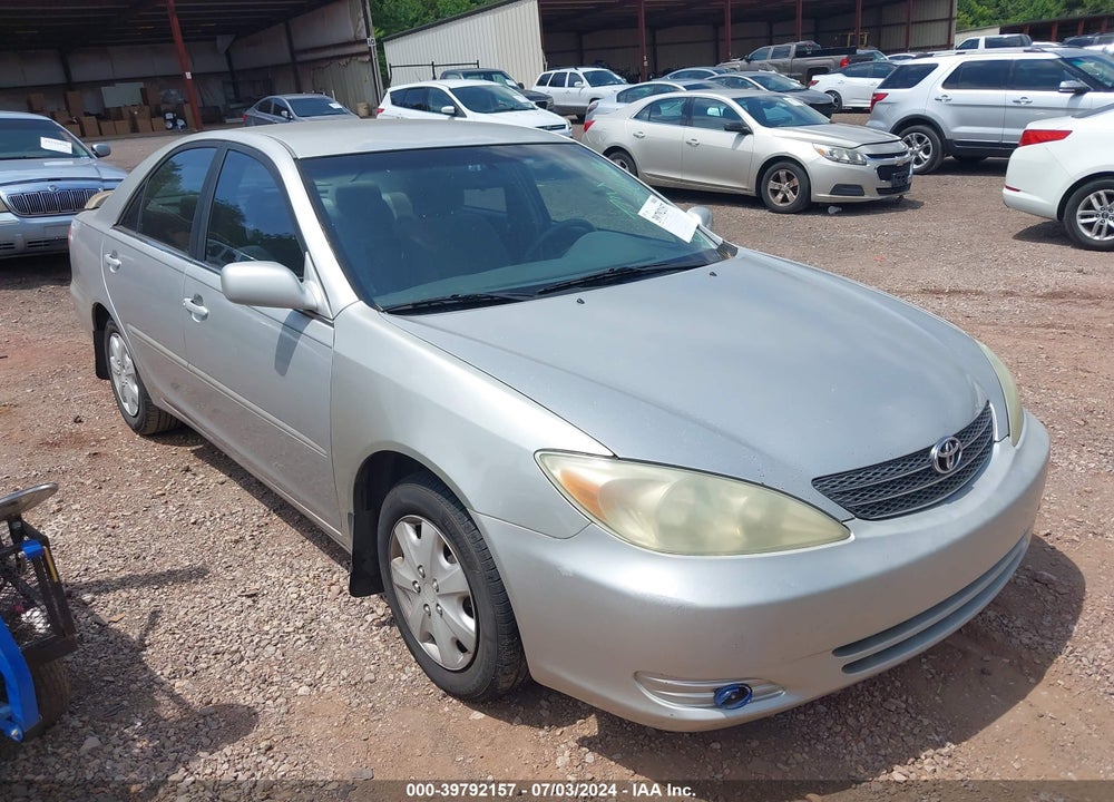 2004 TOYOTA CAMRY LE VIN: 4T1BE32K94U858703