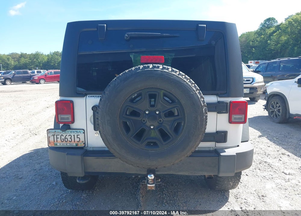 2015 JEEP WRANGLER UNLIMITED WILLYS WHEELER VIN: 1C4BJWDG2FL637625