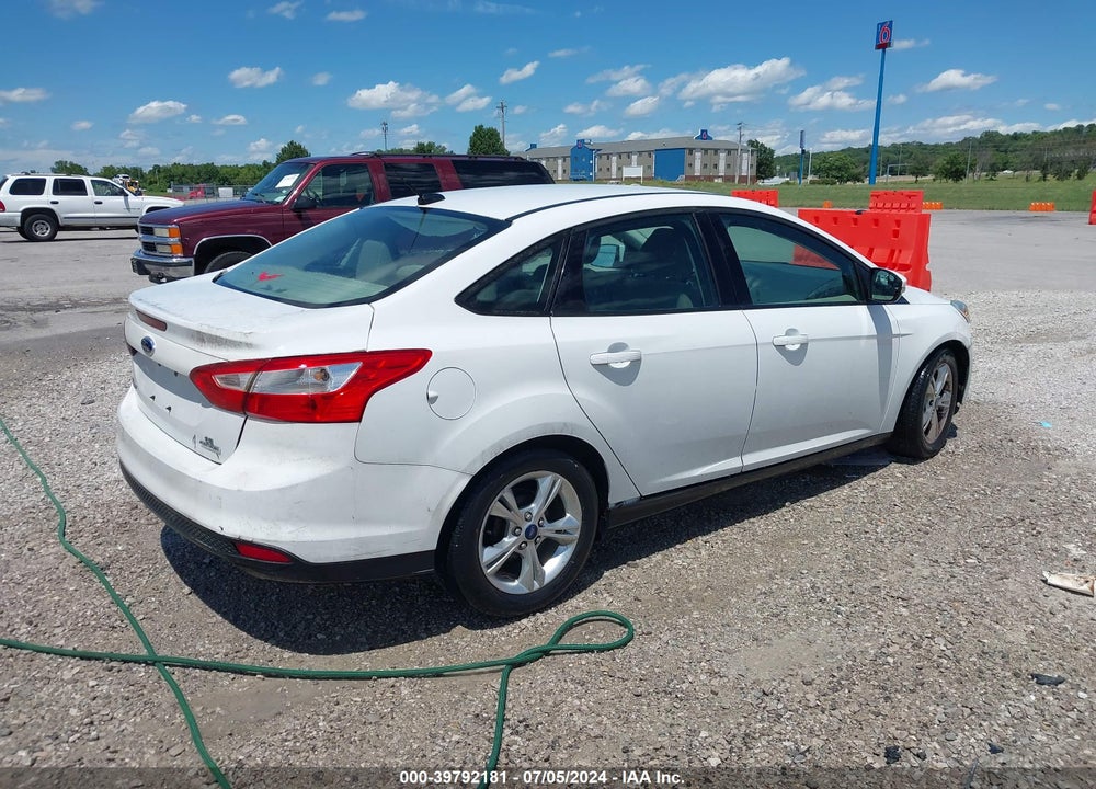 2014 FORD FOCUS SE VIN: 1FADP3F21EL276254