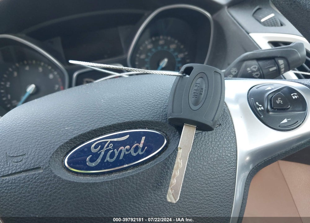 2014 FORD FOCUS SE VIN: 1FADP3F21EL276254