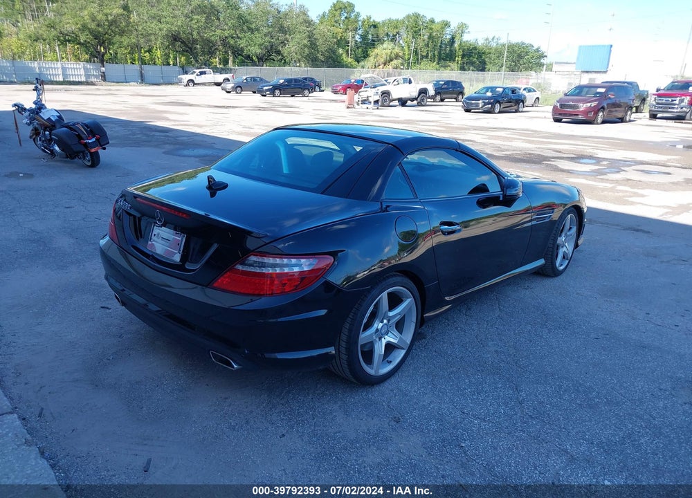 2014 MERCEDES-BENZ SLK 350 VIN: WDDPK5HAXEF077133