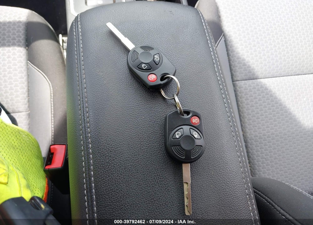 2017 FORD ESCAPE SE VIN: 1FMCU9G9XHUC96512
