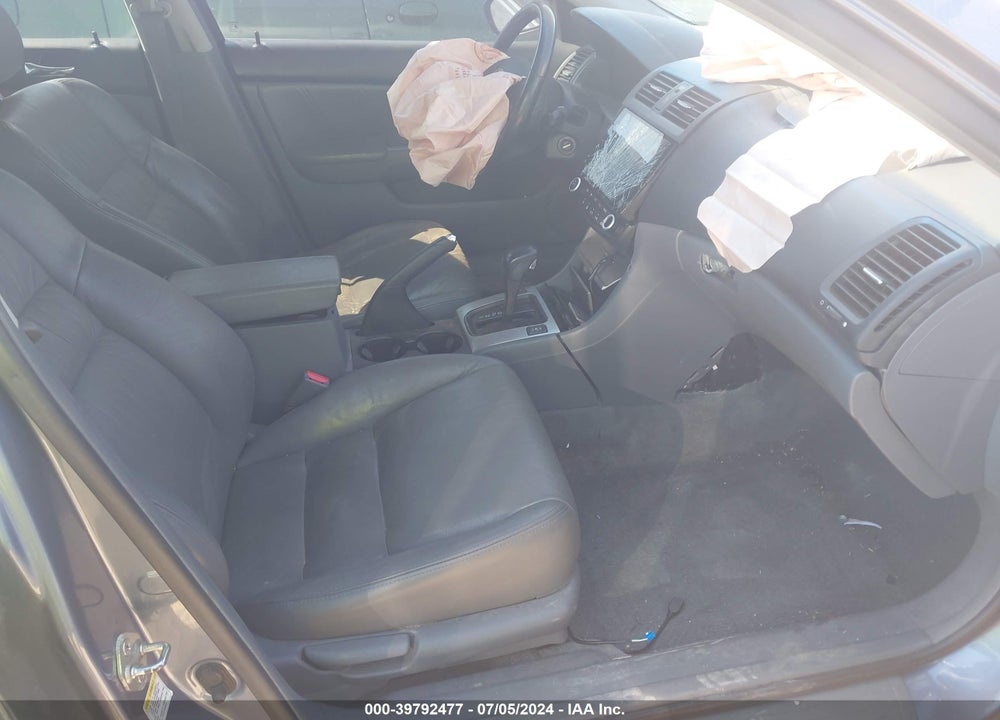 2007 HONDA ACCORD 2.4 EX VIN: 1HGCM56897A166101