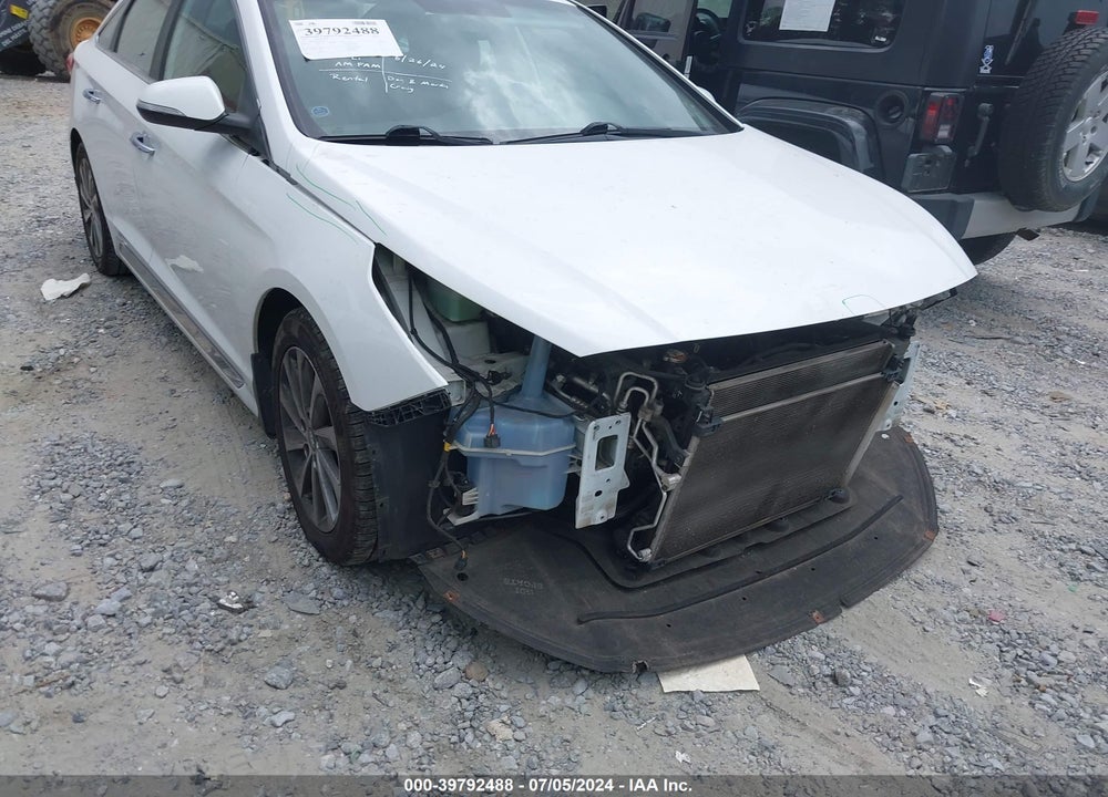 2015 HYUNDAI SONATA SPORT VIN: 5NPE34AF0FH213503