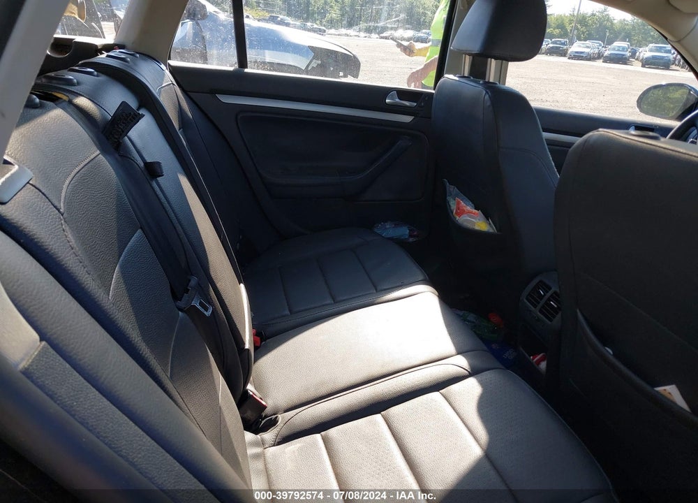 2009 VOLKSWAGEN JETTA 2.5L SE VIN: 3VWTM71K19M251739