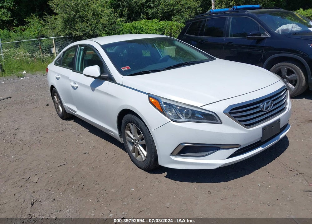2017 HYUNDAI SONATA VIN: 5NPE24AF4HH493335
