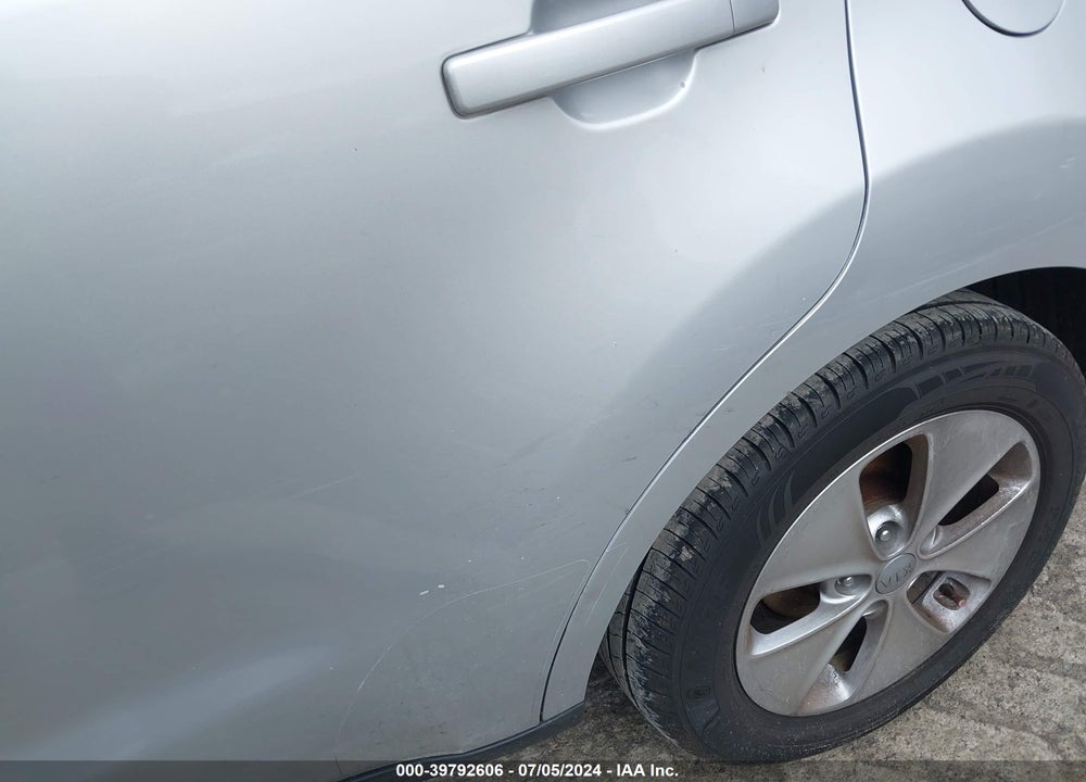 2014 KIA SOUL VIN: KNDJN2A20E7736775