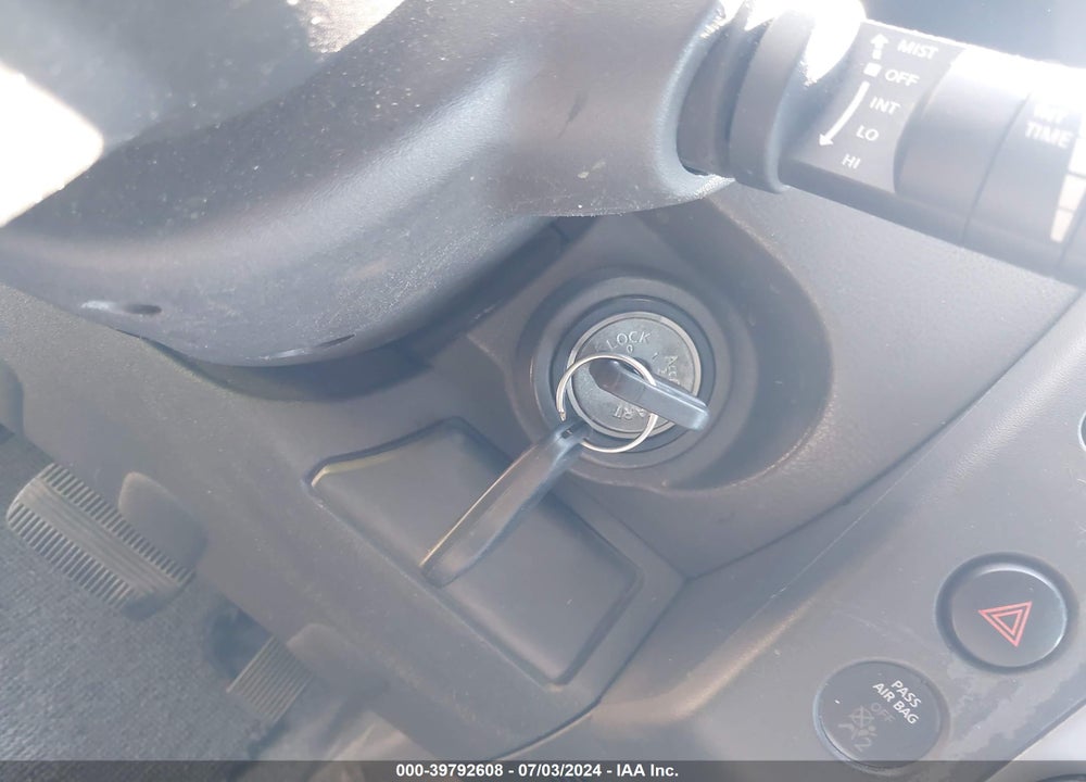 2007 NISSAN PATHFINDER SE VIN: 5N1AR18W77C632507