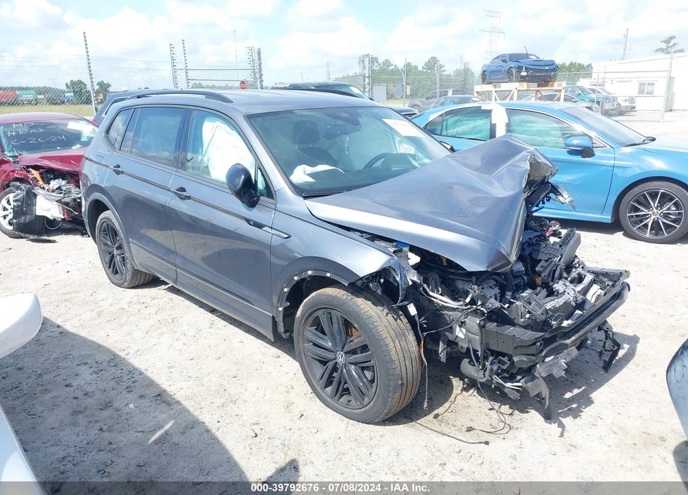 2022 VOLKSWAGEN TIGUAN 2.0T SE R-LINE BLACK VIN: 3VVCB7AX0NM018886