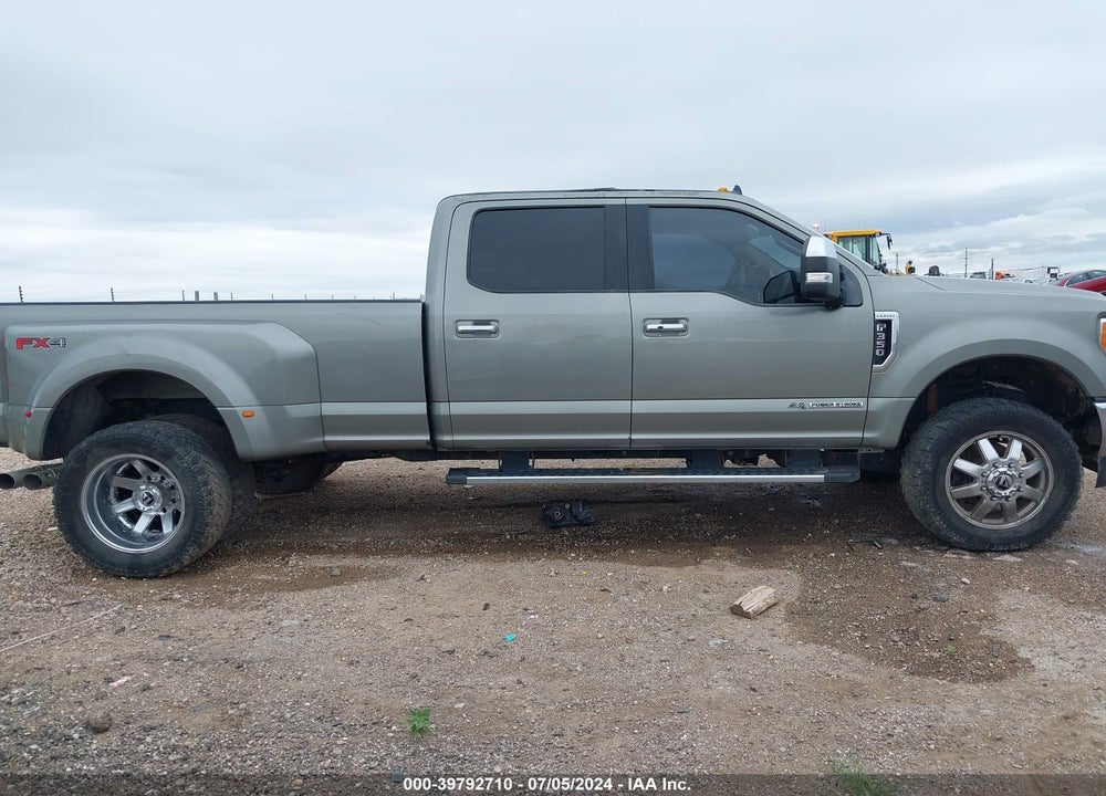 2019 FORD F-350 LARIAT VIN: 1FT8W3DTXKEF48326