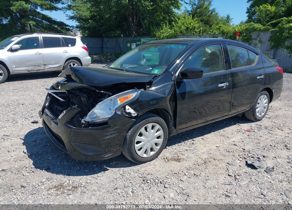 2018 NISSAN VERSA 1.6 SV VIN: 3N1CN7AP6JL815121