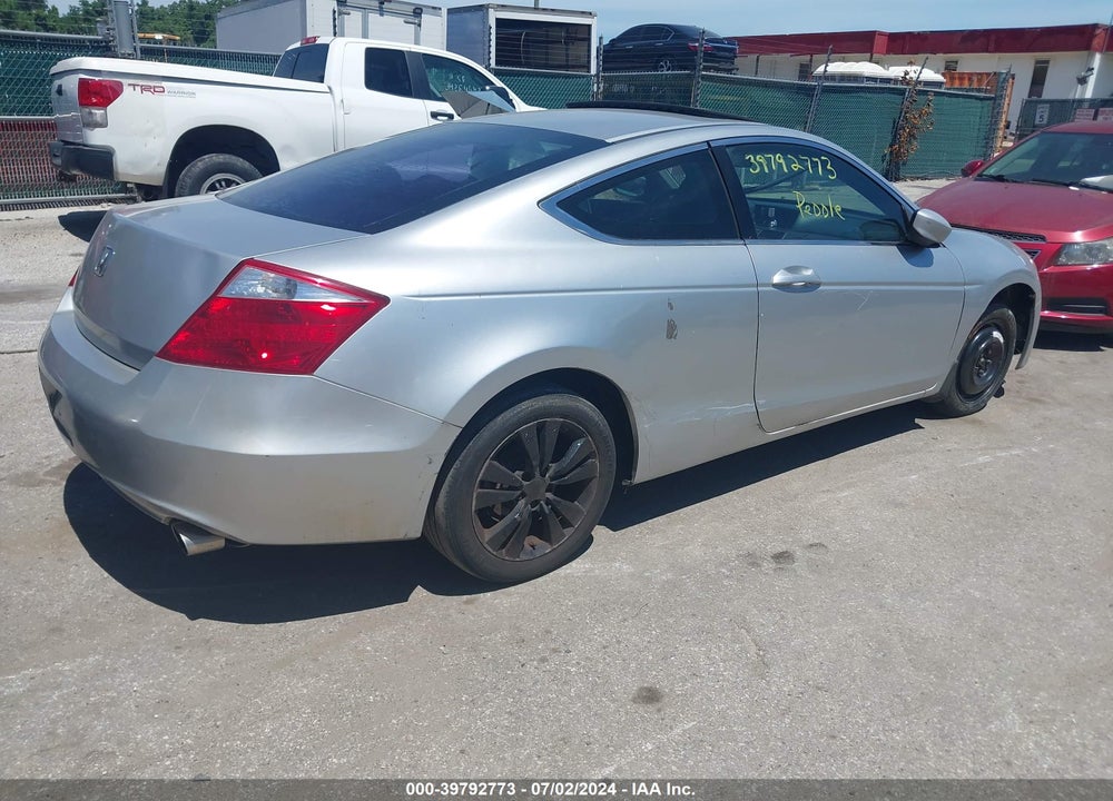 2008 HONDA ACCORD 2.4 EX VIN: 1HGCS12768A008876