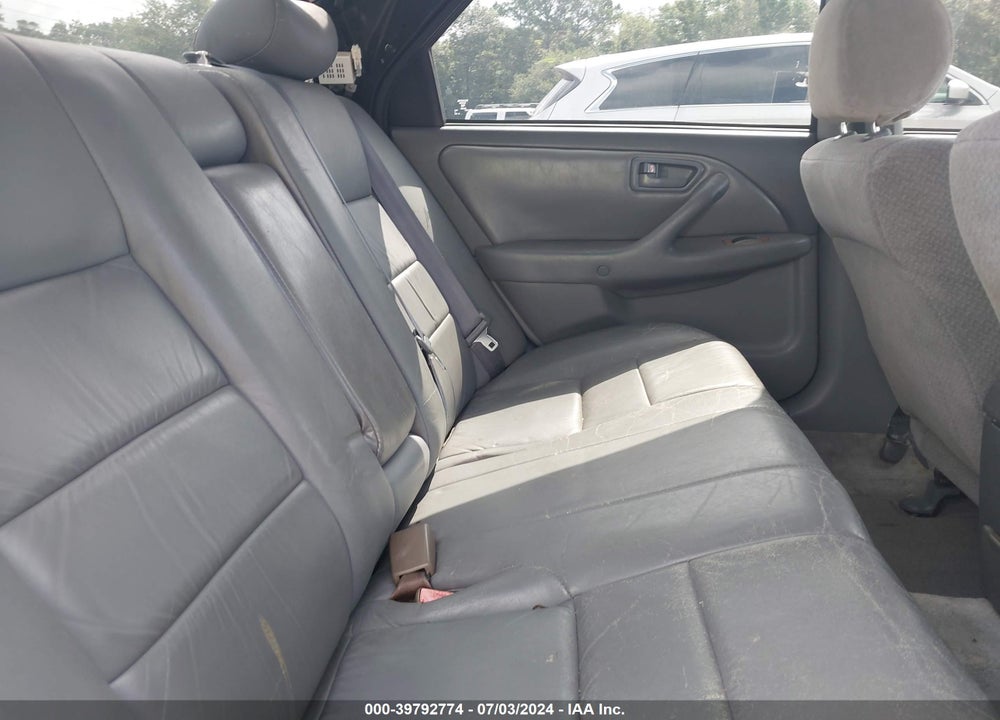 2001 TOYOTA CAMRY CE VIN: 4T1BG22K51U069853