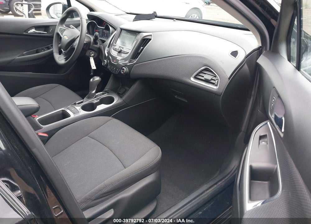 2018 CHEVROLET CRUZE LT AUTO VIN: 1G1BE5SM2J7210737
