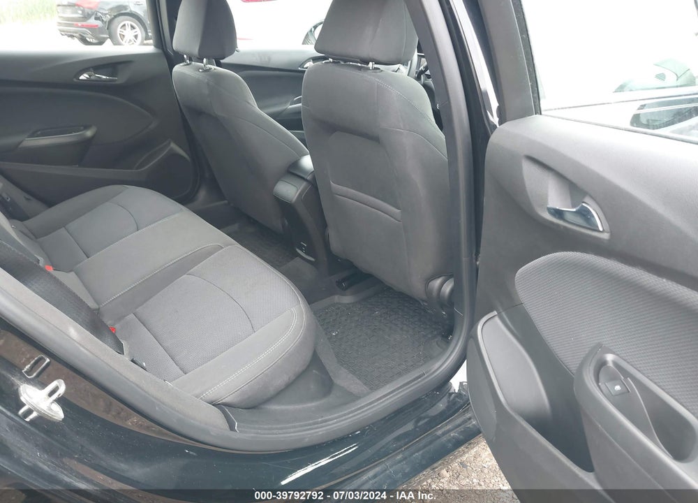 2018 CHEVROLET CRUZE LT AUTO VIN: 1G1BE5SM2J7210737