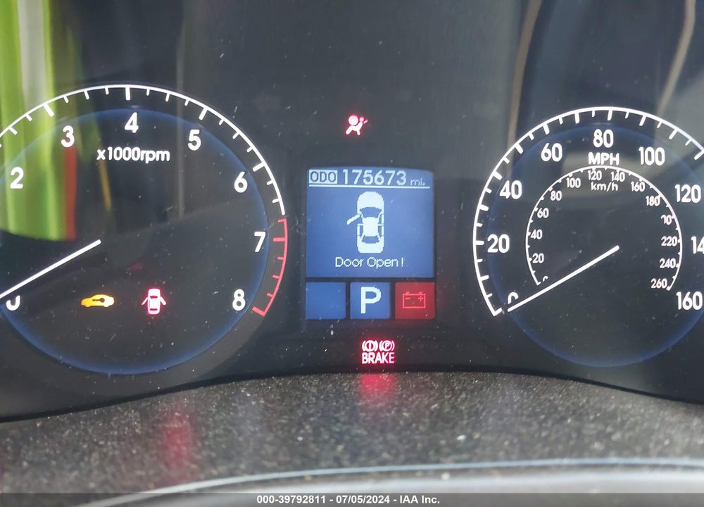 2010 HYUNDAI GENESIS 3.8 VIN: KMHGC4DE0AU076133
