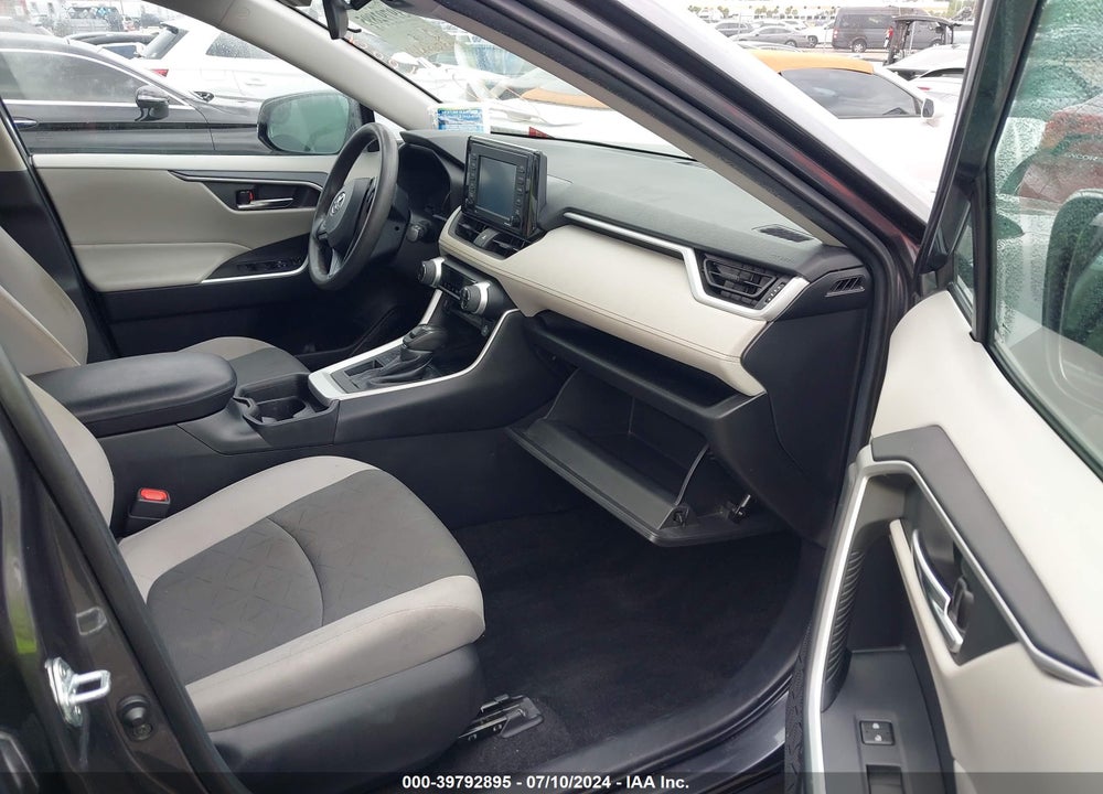 2021 TOYOTA RAV4 XLE VIN: 2T3W1RFV8MC103426